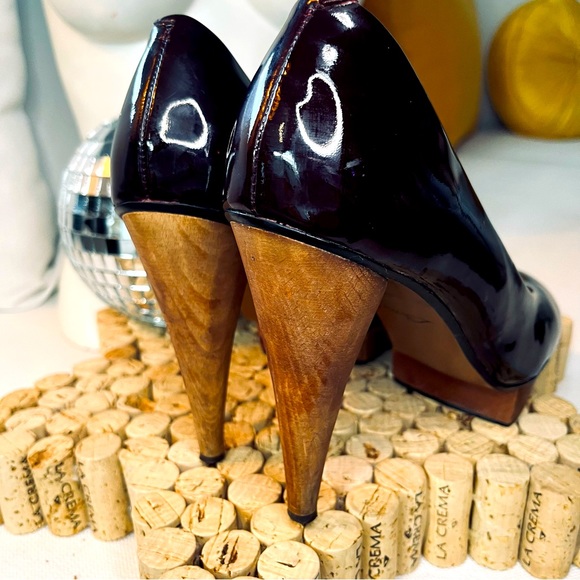 BACI Patent Leather Stiletto Heels Platform STYLE:LUCKY Maroon 9M Preowned - Picture 4 of 10